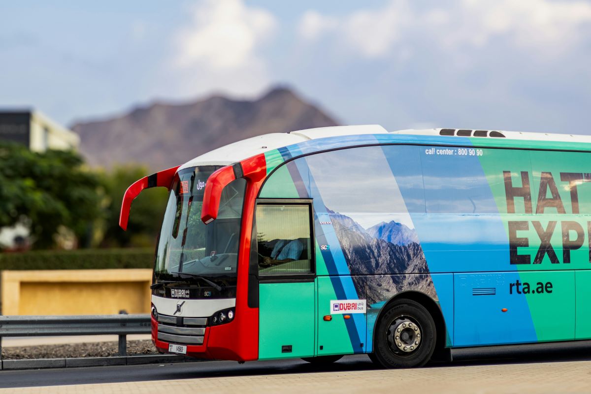 How Charter Bus Rentals Save Time and Money for Events